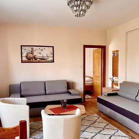 Barki Apartman * Buk