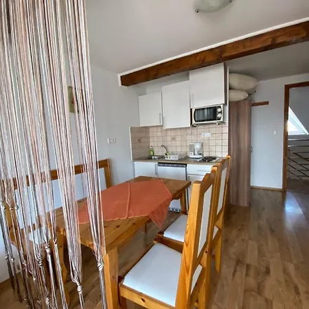 Apartment Barki Apartman