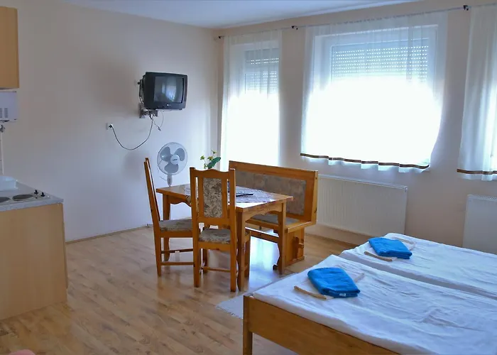 Barki Lägenhet Bük